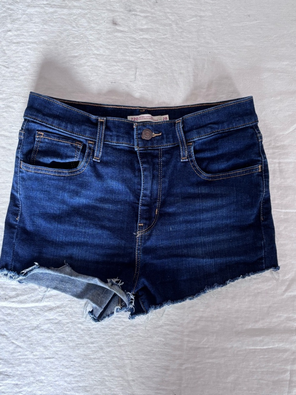 Women’s Levi’s 720 High Rise Super Skinny Dark Wash Denim Shorts Size 28